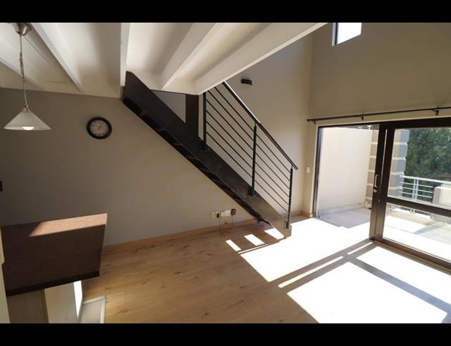1 BEDROOM APARTMENT FOR SALE IN LONEHILL